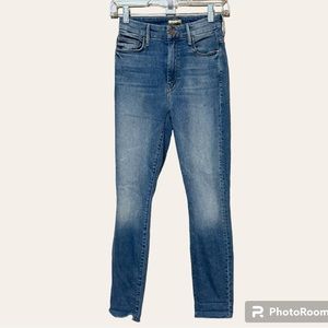 MOTHER High Waisted Looker Ankle Fray Jean Size 24 !